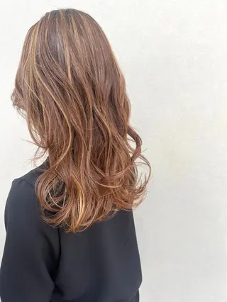 ロング カラー MARLE所属・MARLE 都島 マユミのヘアスタイル