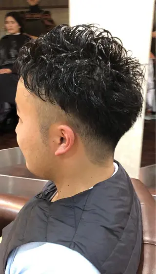 メンズ 西川 仁のヘアスタイル