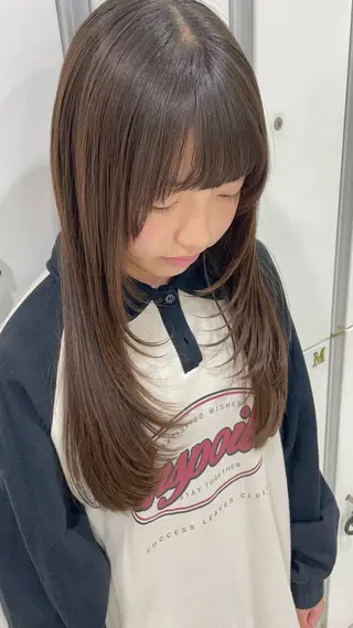 セミロング 佐藤 悠雅のヘアスタイル