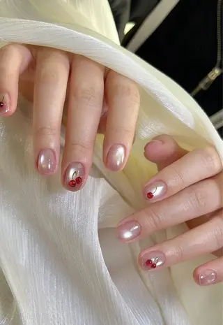 ネイル 🫧 はる🩵のネイルデザイン