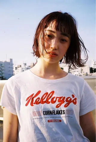 ミディアム よしだ とおいのヘアスタイル