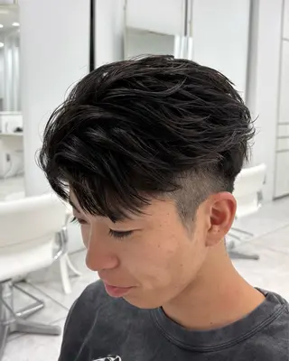 ショート パーマ メンズ 水谷 璃温のヘアスタイル