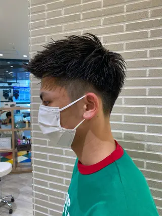 メンズ 赤本悠斗波巻きパーマ メンズパーマのヘアスタイル