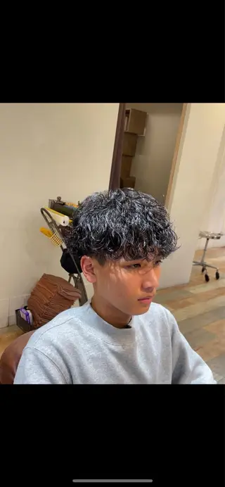 メンズ 波巻きスパイラル/ メンズパーマ/ゆうひのヘアスタイル