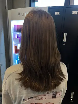 セミロング 【lyann表参道】 大内優衣のヘアスタイル