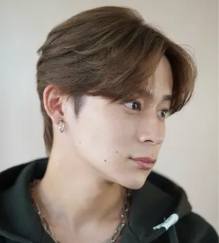 カラー メンズ ミルクティーベージュ /sara💛のヘアスタイル