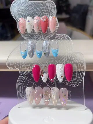 ネイル AngelChris ビューティーサロンのネイルデザイン