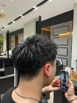 メンズ SUR CINQ所属・亀井 慎太郎のヘアスタイル