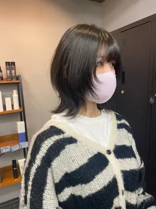 ミディアム maco 艶感ハイトーン🦋のヘアスタイル