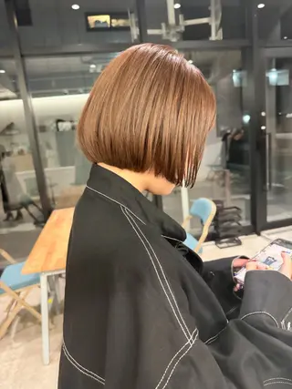 ショート カラー ヘアアレンジ ミニボブ/ブリーチ 🌈MISATOのヘアスタイル