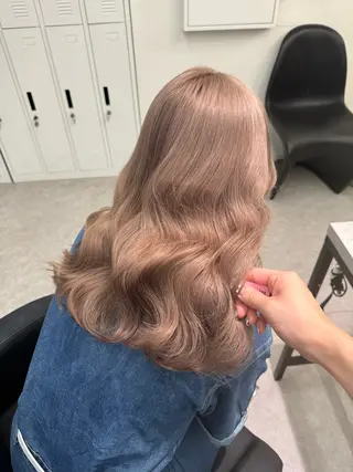 ロング カラー ハイトーン/渋谷/ haruka🪄🖤のヘアスタイル