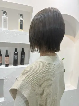 顔周りのデザイン特化 井手麻梨栄のヘアスタイル