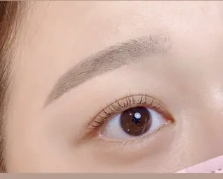 アイブロウ ROSANNA 新所沢店のマツエク・マツパデザイン