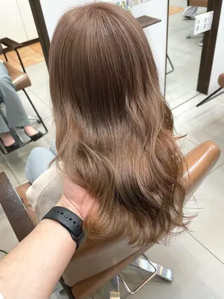 セミロング カラー 明石遼/ベージュ / ピンクのヘアスタイル