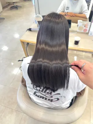ロング 飯田 夢紀のヘアスタイル