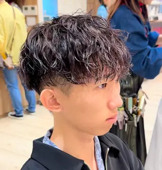 メンズ 🎖️似合わせメンズ パーマ🎖️カネキのヘアスタイル