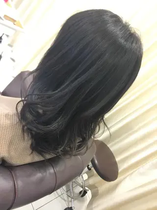 ロング ブリーチカラー🌈 嘉名 真樹のヘアスタイル