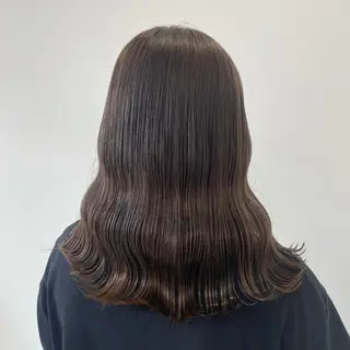 ミディアム カラー ヘアアレンジ ブリーチ・縮毛矯正 三島佳音のヘアスタイル