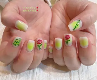 ネイル 森のさんぽ道所属・ショートネイル 森のさんぽ道のネイルデザイン