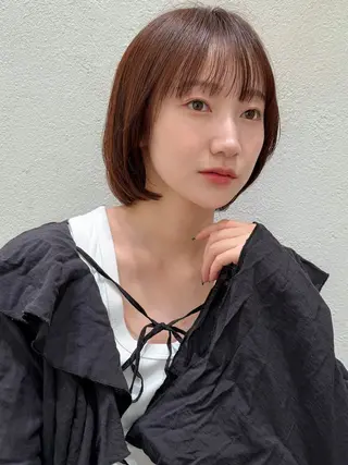 ミディアム 米澤 由衣のヘアスタイル