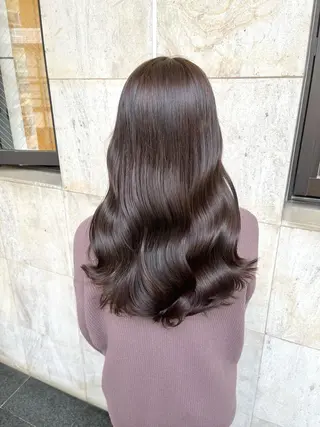 セミロング カラー ブリーチなし✨艶髪 カラー𓃲YAGIのヘアスタイル