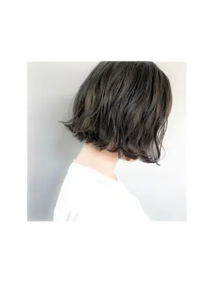 ショート カラー ワタベ ハヤト/ トップデザイナーのヘアスタイル