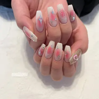 ネイル mayu 𓃠のネイルデザイン