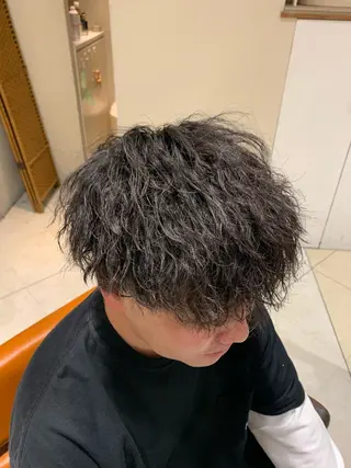 パーマ メンズ 山中 翔平のヘアスタイル
