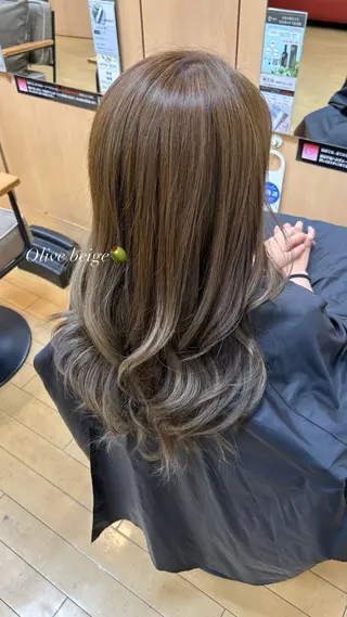 ロング カラー 中島朱音🤍髪質改善 ／艶感カラーのヘアスタイル