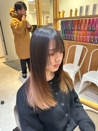 ロング 小西冬馬  髪質改善 縮毛矯正 艶カラーのヘアスタイル