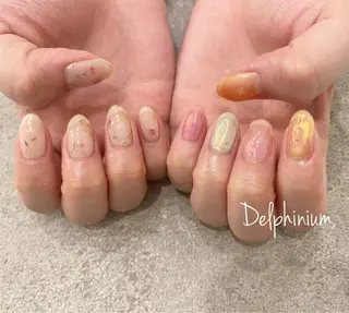 ネイル 岡本 友恵のネイルデザイン