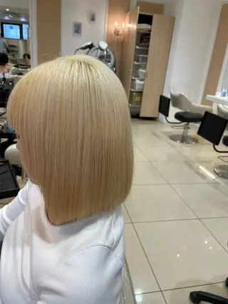 ショート カラー ✩𝐴𝑠ℎ 中目黒 浦野 遥✩*。のヘアスタイル