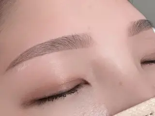 アイブロウ Ridive Ayaの眉毛・アイブロウイメージ