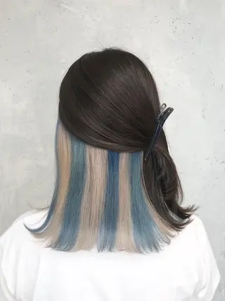 ミディアム カラー ヘアアレンジ ｲﾝﾅｰｶﾗｰ屋さん 🫧伊藤拓実のヘアスタイル