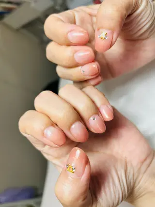 ネイル ビューティーサロン ♪ flowers~のネイルデザイン