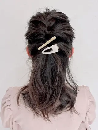 ミディアム ヘアアレンジ 🌿アロマヘアルーム 新宿3号店✂︎のヘアスタイル