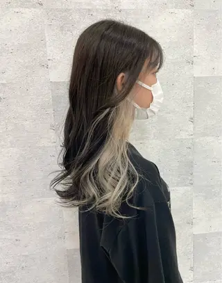 セミロング SAKI 新宿のヘアスタイル