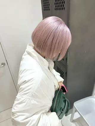 ショート カラー kai .のヘアスタイル