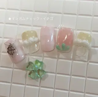 ネイル share salon RURU所属・⭐︎ hiyoriのネイルデザイン