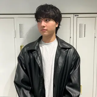 ショート パーマ メンズ特化 河内翔吾のヘアスタイル