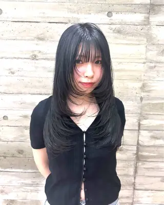 ロング 抜きっぱなしブロンド ササキカズマのヘアスタイル