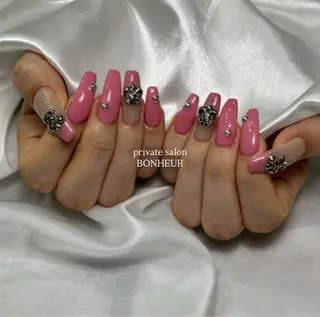 ネイル BONHEUR Annaのネイルデザイン