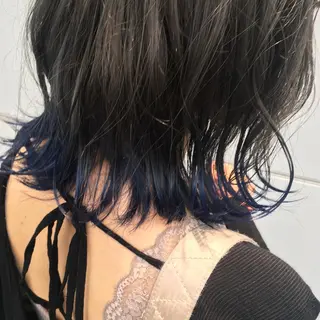 ミディアム カラー RINA🧤 デザインとボブのヘアスタイル