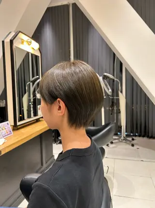 ショート 津田 舞花のヘアスタイル