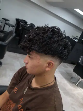 ショート パーマ メンズ INTRO SHIBUYA by Fi-Ne所属・💈メンズフェード 特化DAIYA💈のヘアスタイル