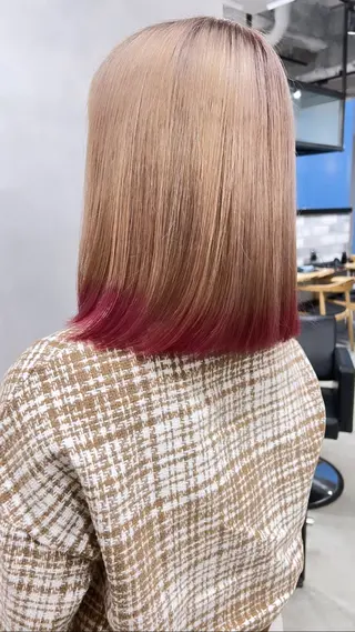 ミディアム カラー カラースペシャリスト ・齊藤 羽瑠輝のヘアスタイル