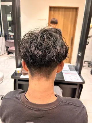 ショート パーマ メンズ EARTH大宮宮原店所属・ri kuのヘアスタイル