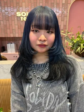 カラー メンズ ヘアメイク ハイトーン キャロのヘアスタイル