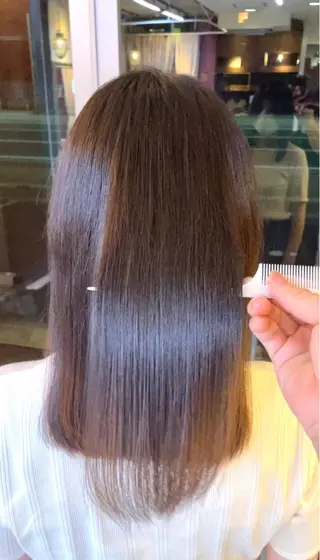 ロング CAROS　atelier所属・安倍 辰哉のヘアスタイル