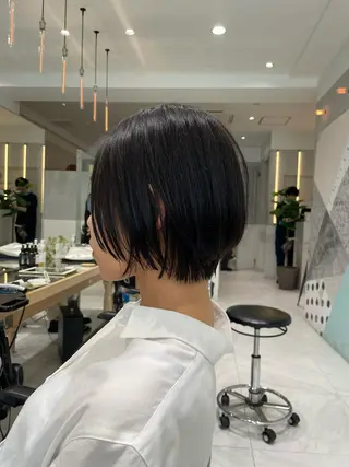 ショート 透明感 カラー✨有坂映哉のヘアスタイル